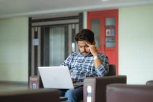 The Hybrid Work Model: Balancing Remote and Office-Based Employment