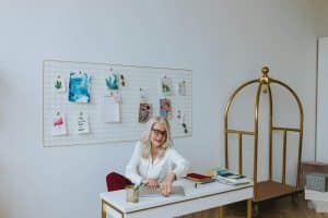 Hybrid Shopping: Seamlessly Blending Online and Offline Experiences