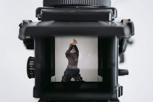 Samsung Frame Pro: When Art Meets NeoQLED Technology