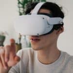 Augmented Reality Try-Ons: Virtual Fitting Rooms Revolutionizing Online Shopping