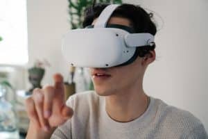 Augmented Reality Try-Ons: Virtual Fitting Rooms Revolutionizing Online Shopping