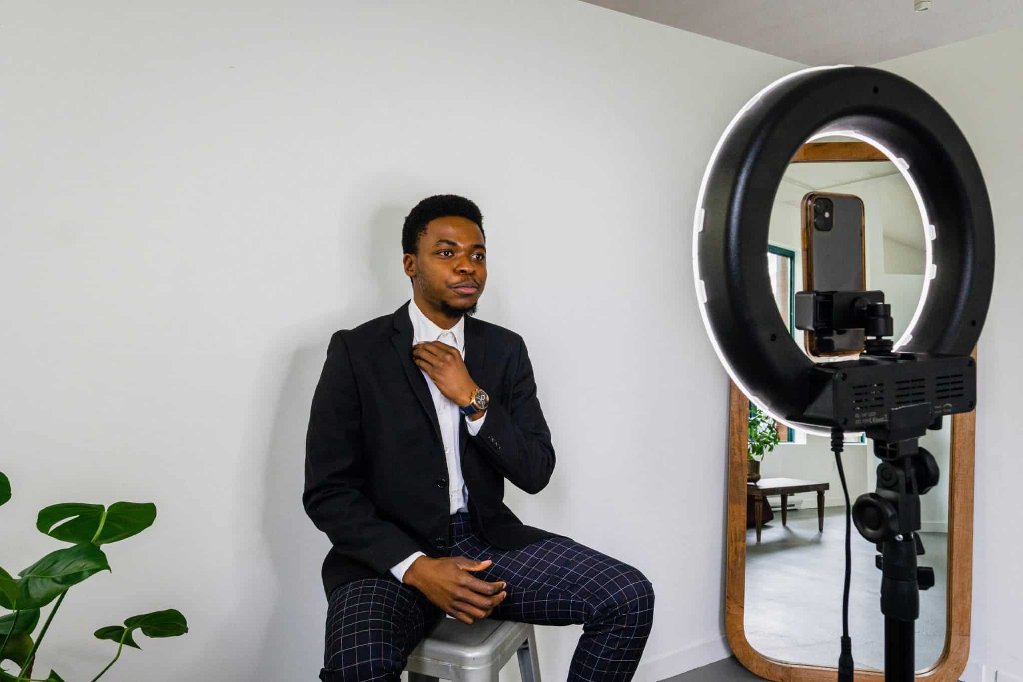 Influencer Marketing in 2025: Authentic Recommendations Driving Sales