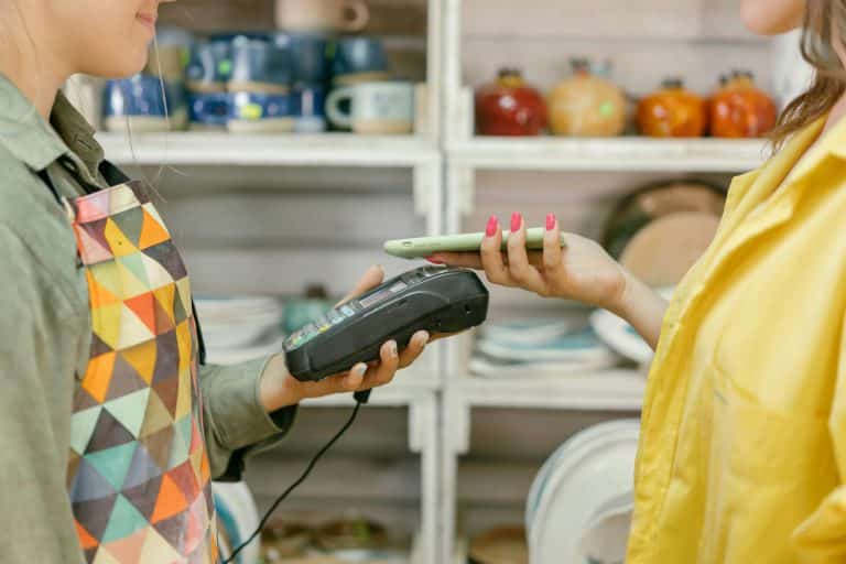 Pop-Up Retail: Creating Exclusive Shopping Experiences